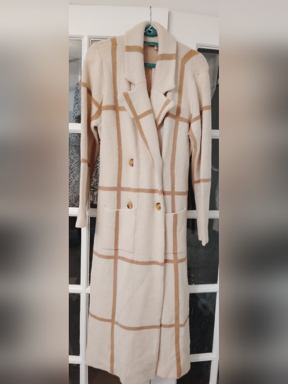 Venini Cream Plaid Long Sweater Cardigan with Tan Grid Size M but OVERSIZED 🔥🔥 - Picture 2 of 4